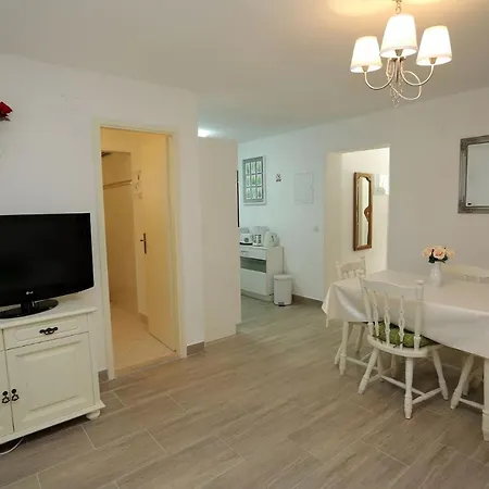 Appartement Ali - Modern Supetar