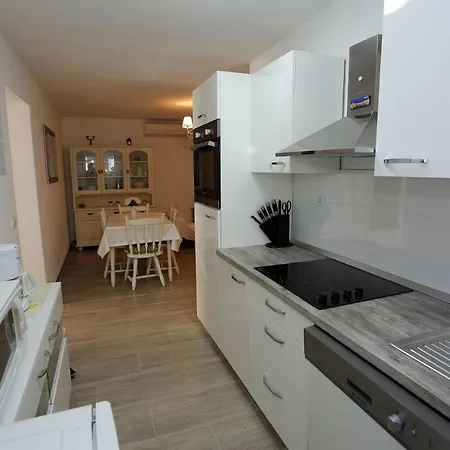 Appartement Ali - Modern Supetar